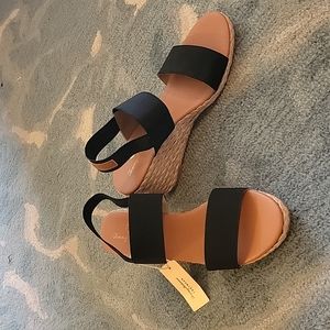 Tommy Bahama sandals